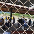 Tres taxistas fueron atacados a tiros en la terminal terrestre del cantón Sucre, norte manabita. Dos fallecieron y uno resultó herido