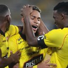 Jandry Gómez (c) anotó el prime gol de Barcelona SC en el duelo ante Leones FC.