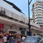 Propietarios piden la apertura de avenida Eloy Alfaro para reactivar sus ventas.