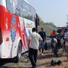 Dos hombres fueron aprehendidos en la vía Manta - Rocafuerte, luego de un hecho delictivo contra pasajeros de un bus