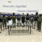 Las autoridades investigan quién envío el dinero falso.