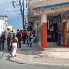 Un taxista fue asesinado cuando almorzaba junto a su esposa, la tarde del martes