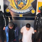Dos hombres fueron detenidos tras una persecución en la vía Cuenca–Azogues por un presunto secuestro, pero quedaron en libertad con medidas sustitutivas.