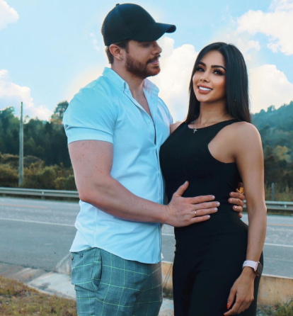 Clara y Thor tienen aproximadamente seis años de relación sentimental.