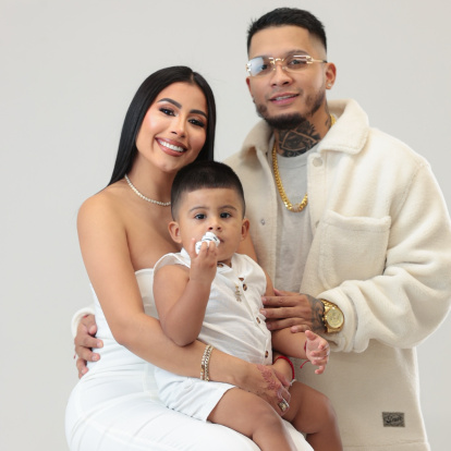 En Estados Unidos logró echar raíces y formar su hogar.