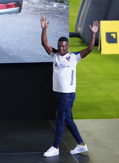 Yerlin Quiñónez es el quinto refuerzo de Liga de Quito.