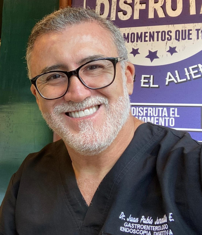 Juan Pablo Jaramillo, médico gastroenterólogo.