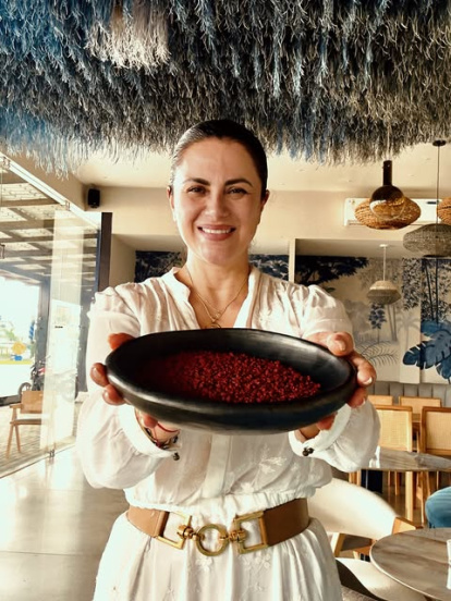 Alexandra Torres, finalista de MasterChef Ecuador, asegura que un restaurante sí deja ingresos.