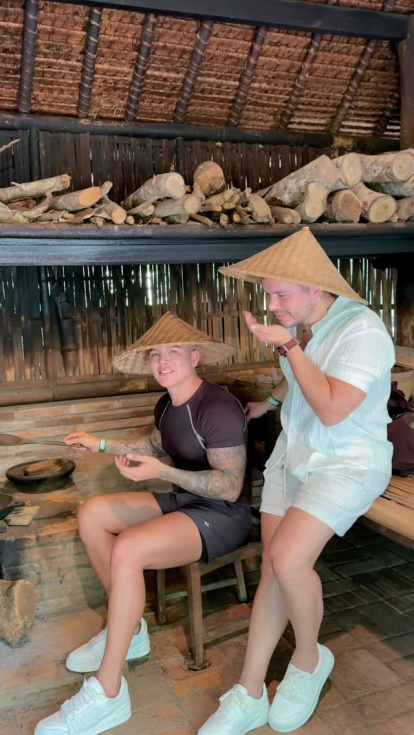 La pareja durante uno de sus viajes a China.
AG-EXTERNOS