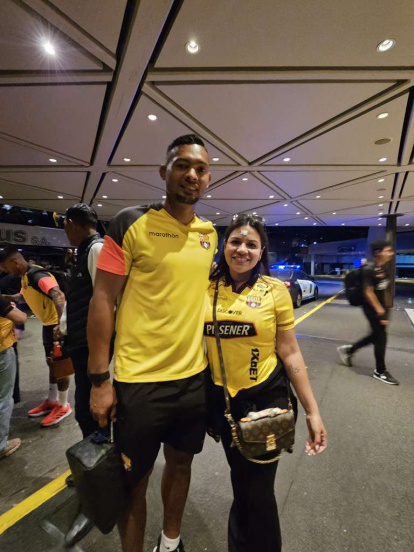 José Contreras le preguntó a Saby por su estado de salud.