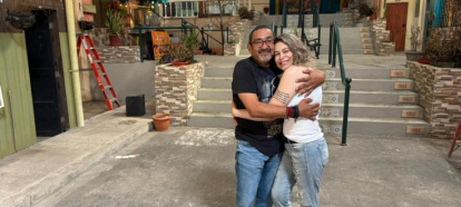 Junto a Andrés Garzón, con quien participó en Mis adorables entenados y es el director de la serie Cholito forever donde ella tiene un papel.