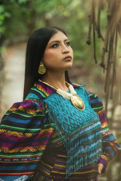 Ñusta Picuasi se abre camino en la música, sin dejar sus raíces otavaleñas.