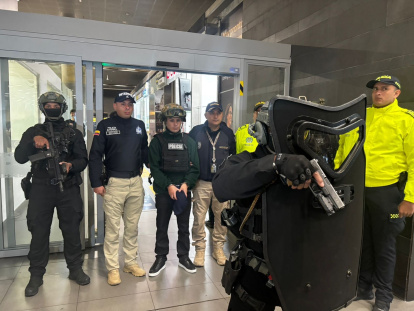 Lobo Menor será entregado a Ecuador por Colombia.