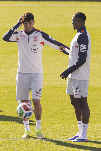 Hincapié y Pacho será titulare en Ecuador.