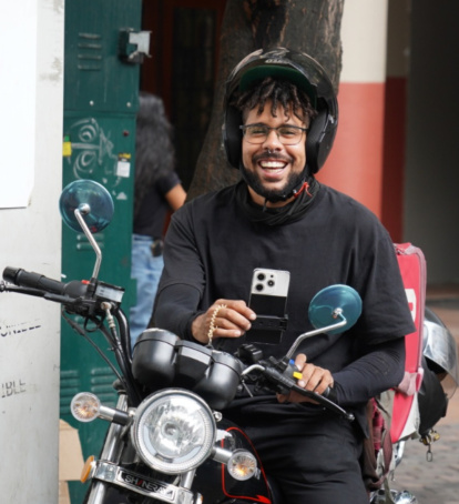 En su trabajo diario como repartidor de comida le han ocurrido una serie de anécdotas 'locas'.