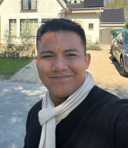 Guillermo Calderón, médico general.