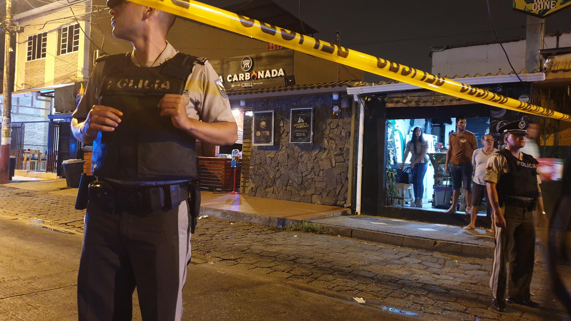 Asesinado dentro de restaurante de Guayaquil