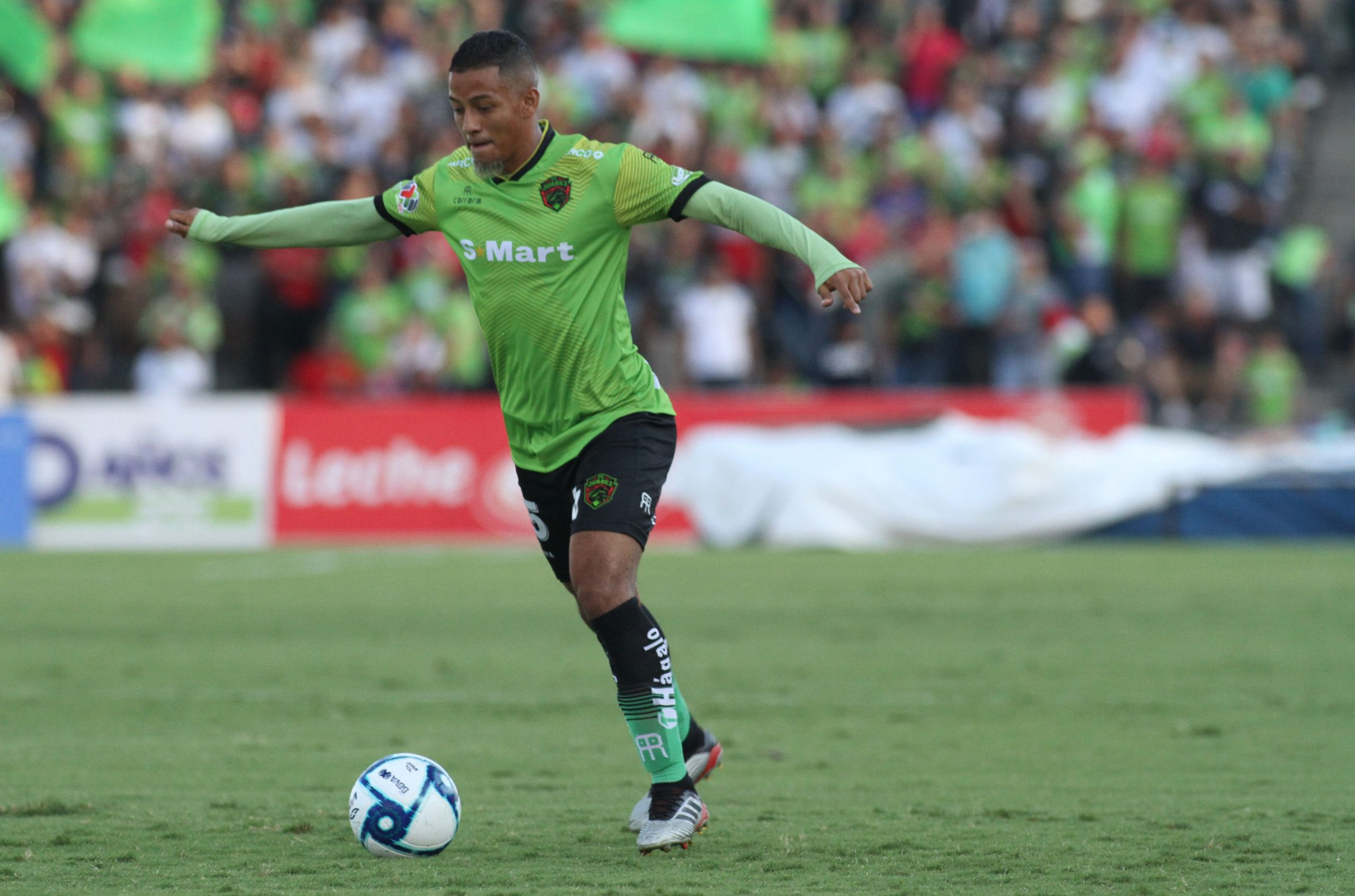 Intriago sufre lesión y sería primera baja de Ecuador