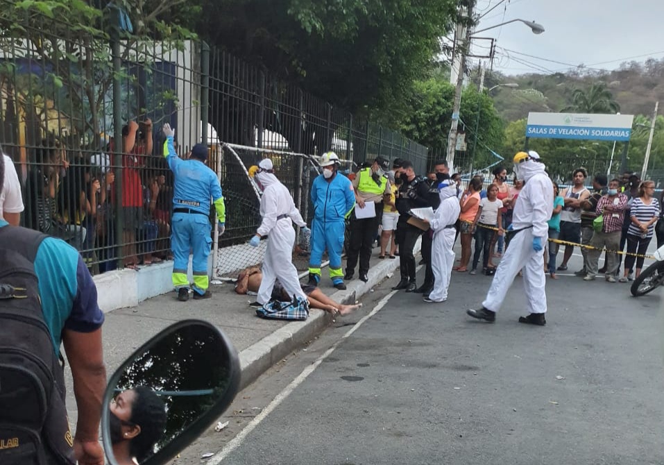 Un muerto y dos heridos tras balacera en el centro de Guayaquil