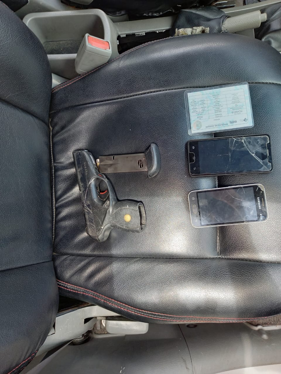 Le 'echan el guante' a 3 presuntos miembros de Los Lagartos cuando iban