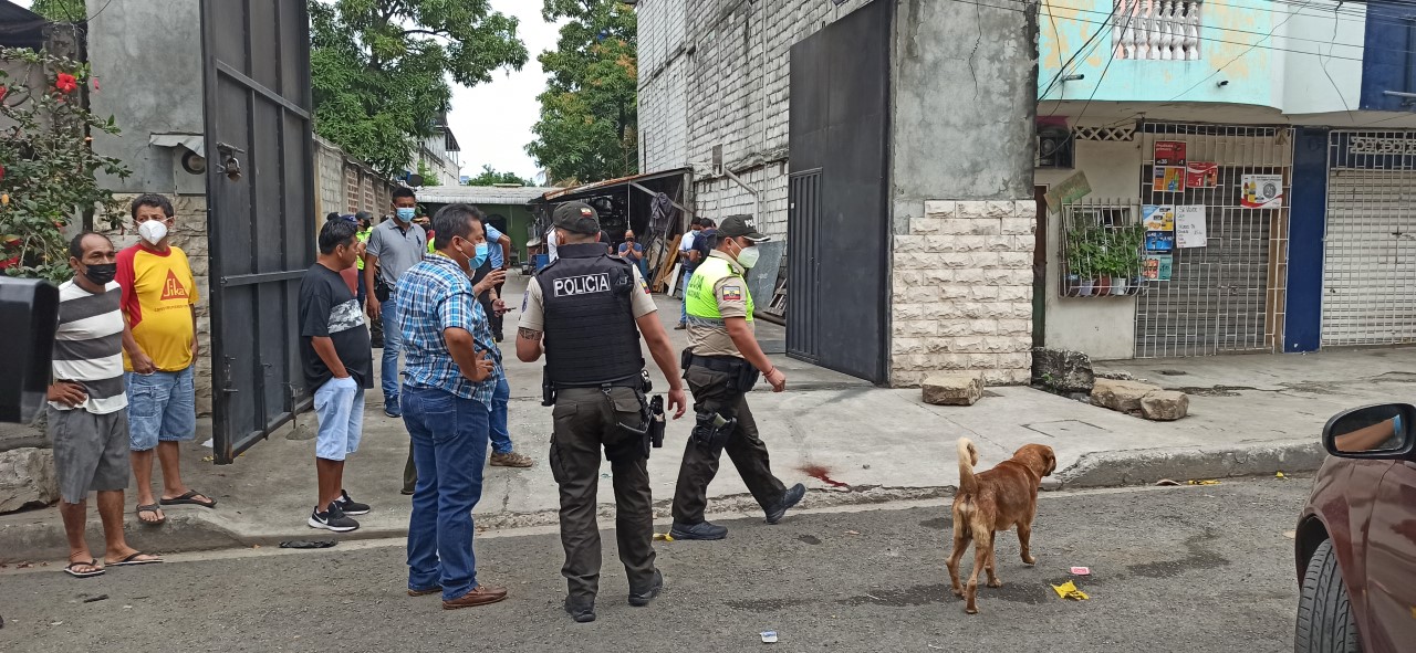 Guayaquil Presunto Pillo Muere En Un Enfrentamiento Con Policía En La Juan Montalvo