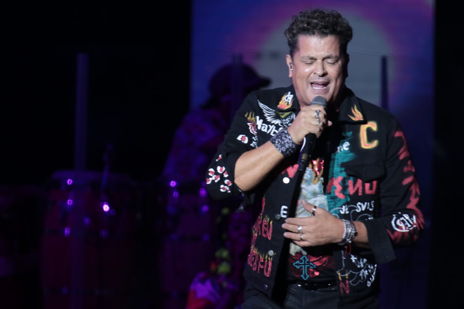 Carlos Vives Baile y euforia en el escenario