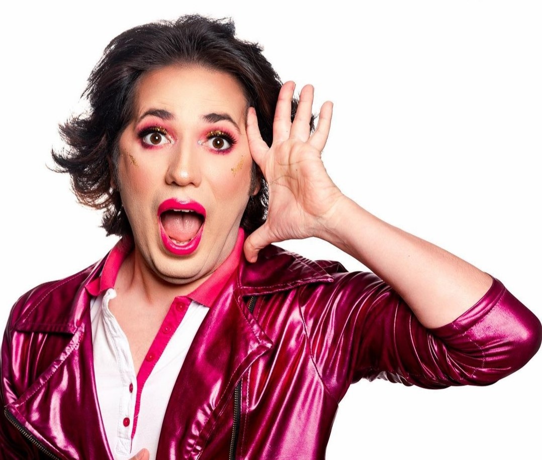 Aunque te duela: La Michi, interpretado por Víctor Aráuz, pide respeto ... Aunque te duela: La Michi, interpretado por Víctor Aráuz, pide respeto ...