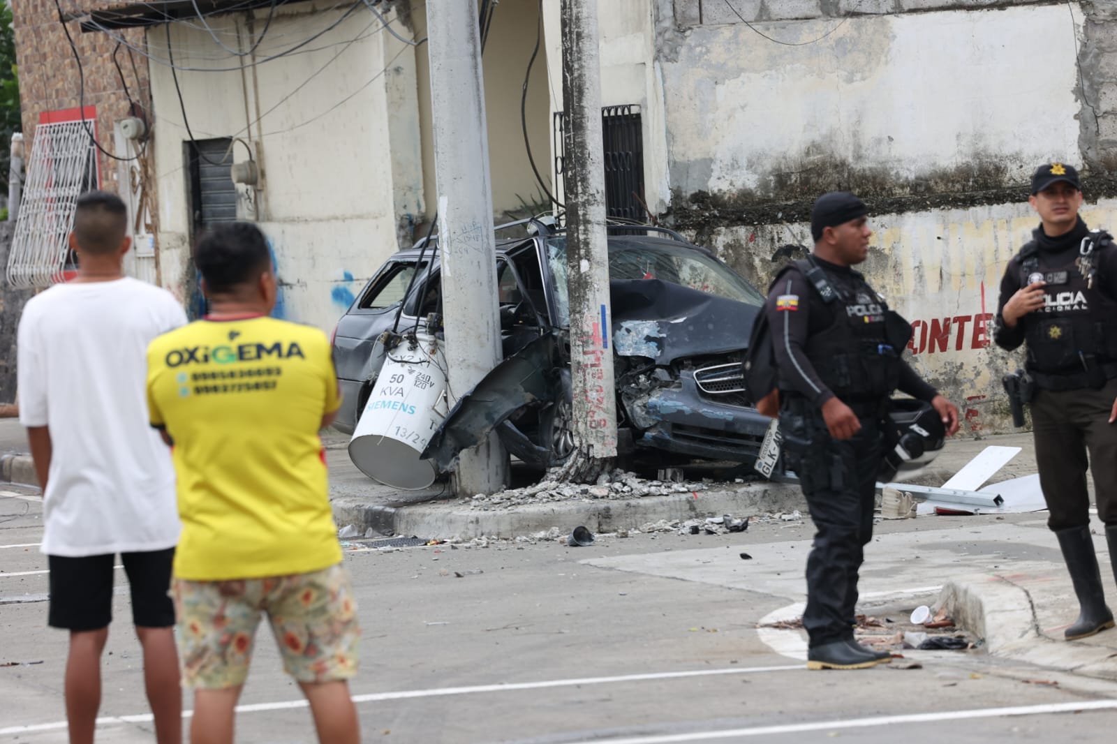 Guayaquil: un muerto y dos heridos tras ataque de sicarios en Flor de ...