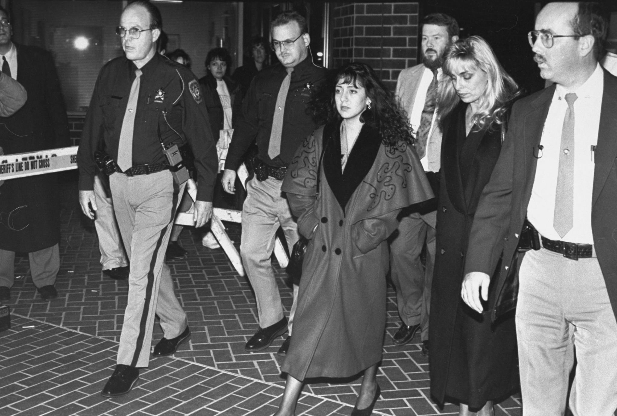 Se cumplen 30 años del caso Lorena Bobbit ¿por qué le cortó el pene a su esposo? Se cumplen 30 años del caso Lorena Bobbit ¿por qué le cortó el pene a su esposo?