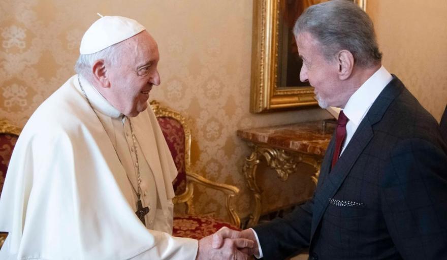 Romina Riera se pronuncia por en vivo en el que apareció en toalla por ...