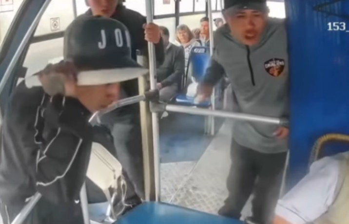 Los tres robos violentos en buses de Quito que se volvieron virales