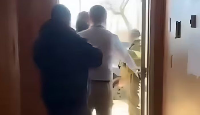 Agente de ICE intentó ingresar al Consulado de Ecuador en Minneapolis