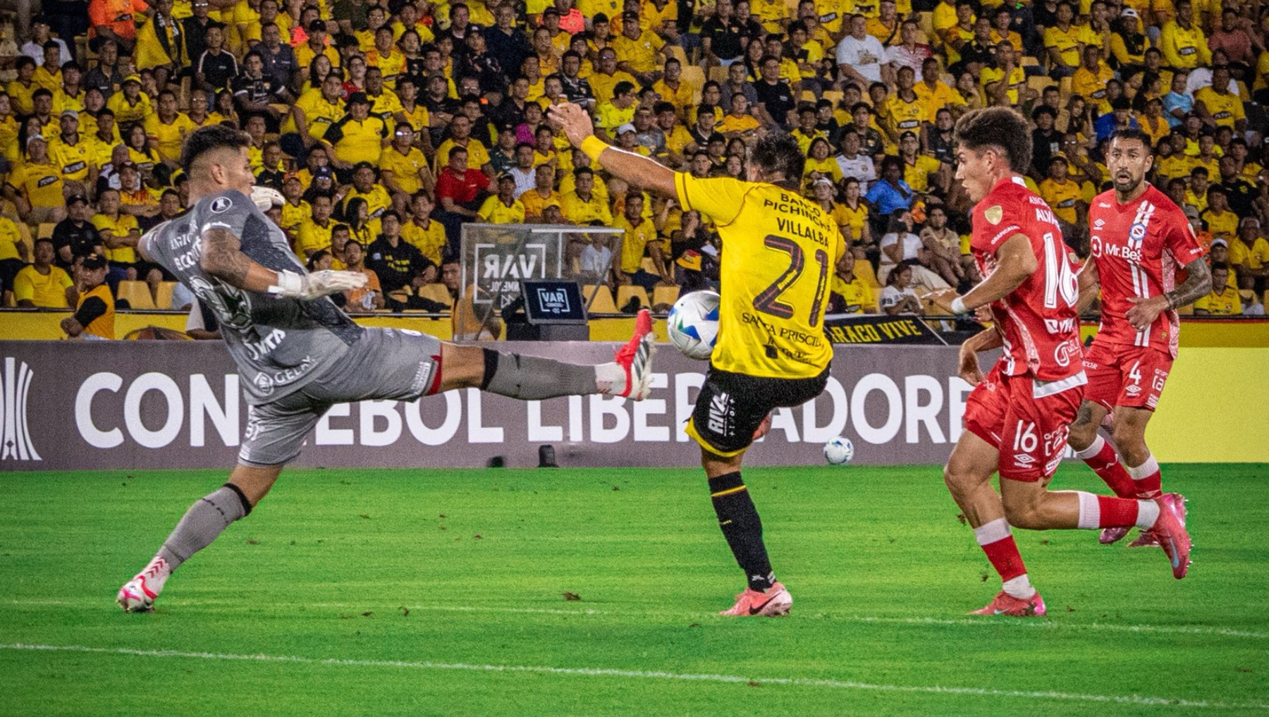 Barcelona SC perdió 1-0 ante Argentinos Juniors y se complica en su ...