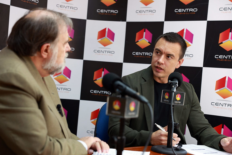 El Presidente de Ecuador, Daniel Noboa, durante una entrevista con Radio Centro.