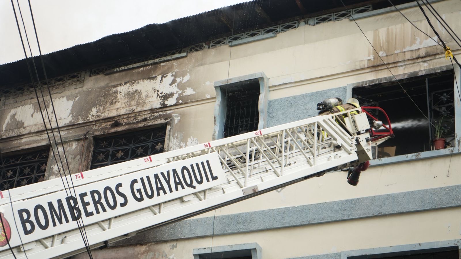 Nuevo incendio en el centro de Guayaquil este viernes 6 de marzo genera ...