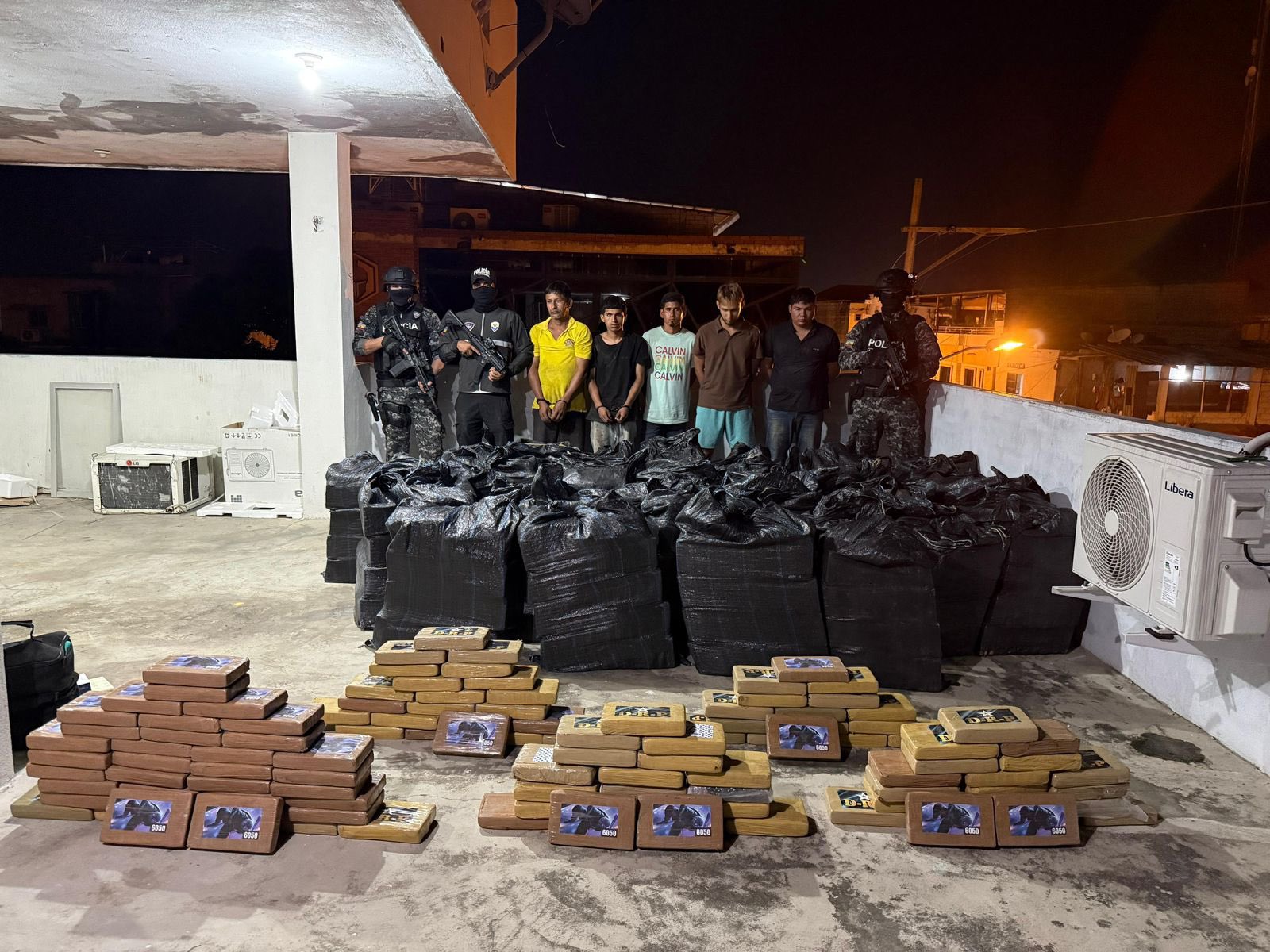 Incautan dos toneladas de droga en Babahoyo: valor supera $95 millones