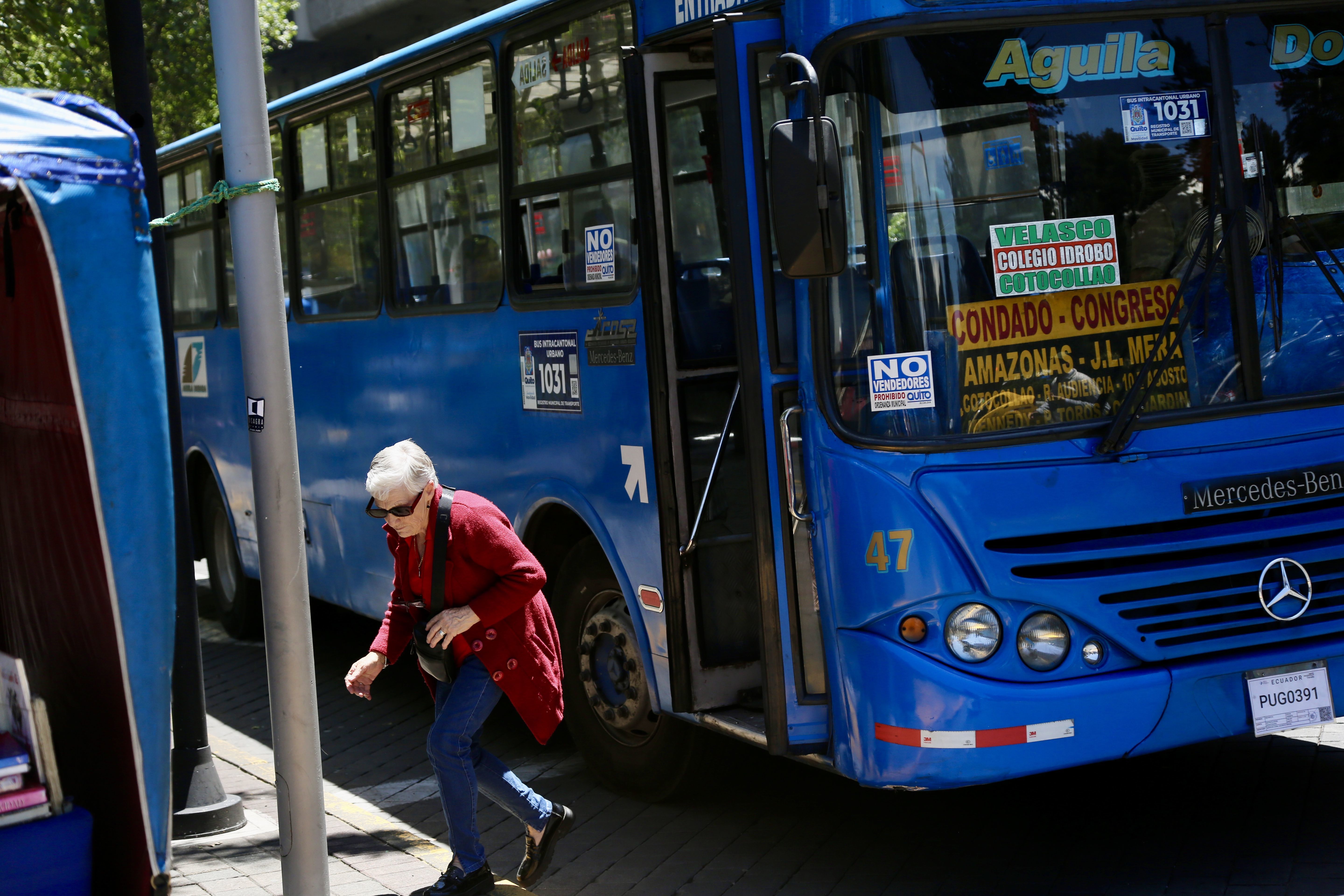 Buses en Quito reducen sus frecuencias: este será el nuevo horario de ...